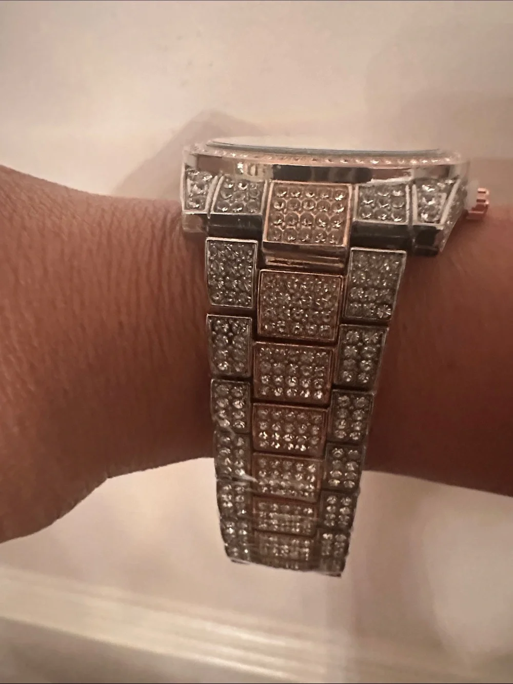 Luxury stylist Men's Watch in Silver and Gold..